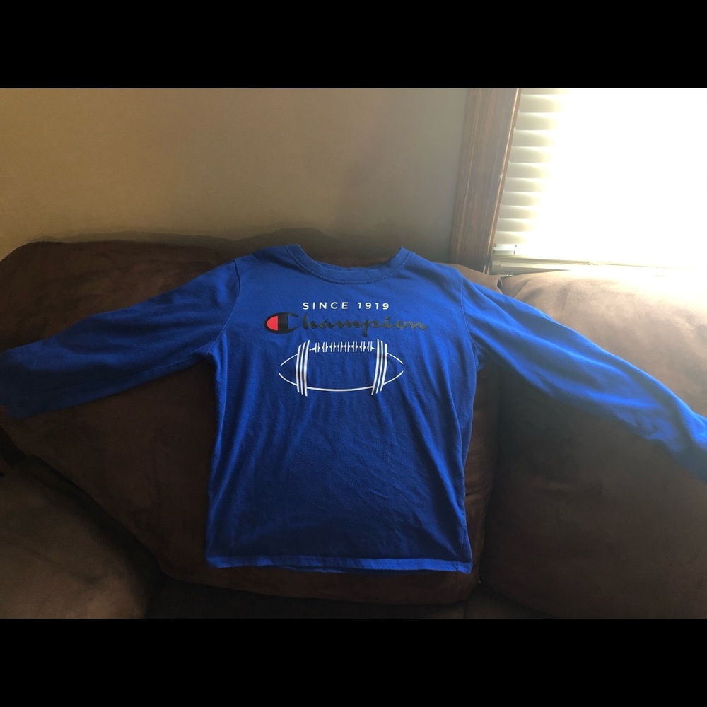 Champions shirt/sweatpants